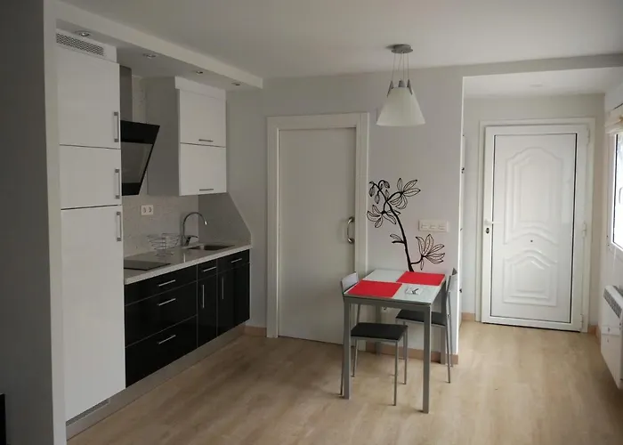 Bonito Loft En Ermua. Comodo Y Funcional.
